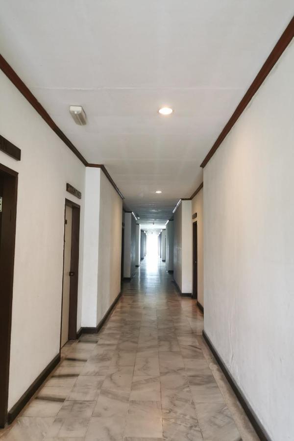 Oyo 89972 Borneo Paradise Beach Hotel Kinarut Exterior photo